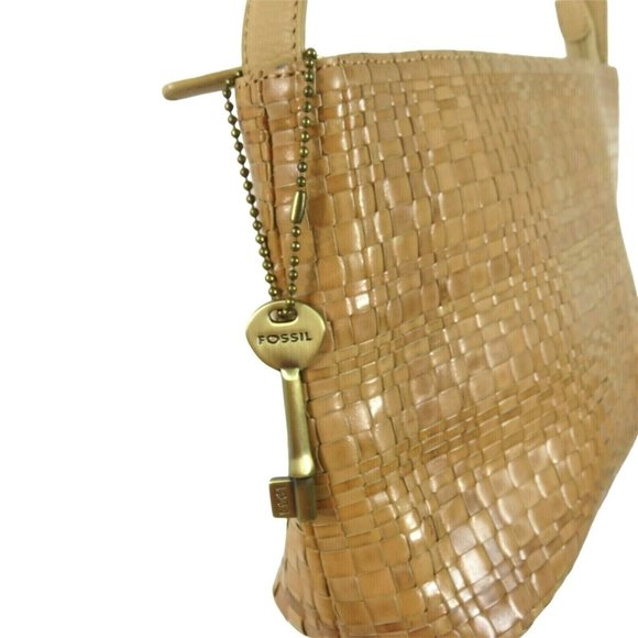 Vintage FOSSIL Tan Woven Leather Shoulder Bag Key Charm Zipper Handbag Purse - Picture 4 of 12